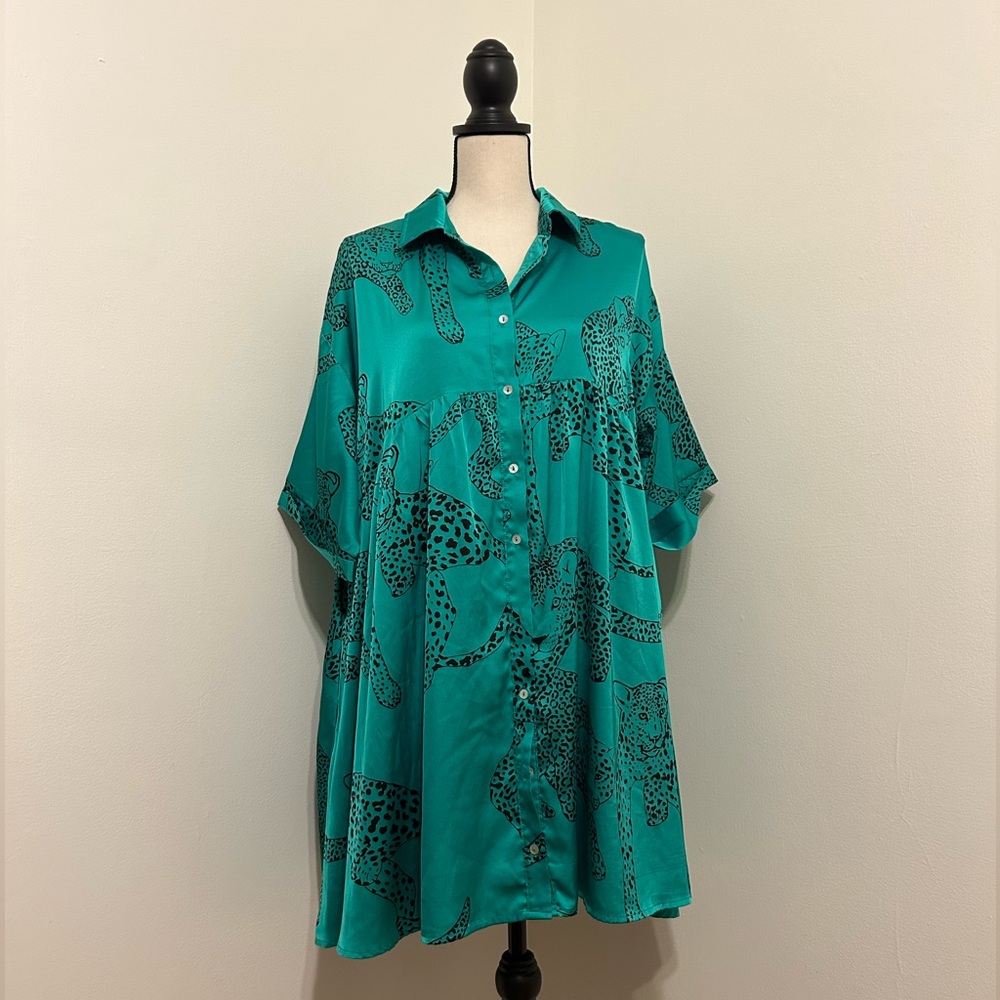 Collared Kelly Green Mini Dress with Large Cheetahs in Black